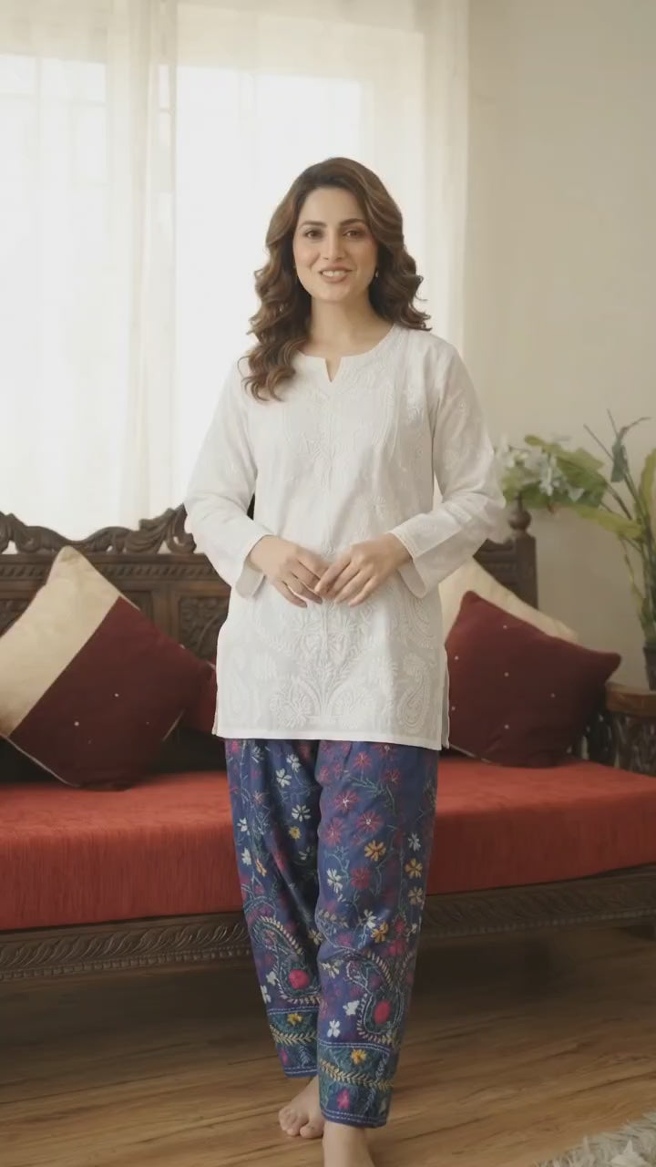 Dhanak 2-Piece Embroidered Suit
